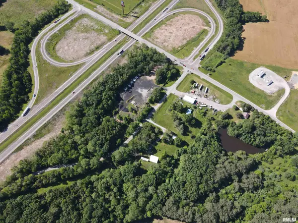 1921 GRANGE HALL RD, Marion, IL 62959
