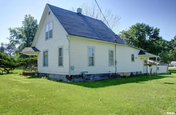 625 W WASHINGTON ST, Blandinsville, IL 61420