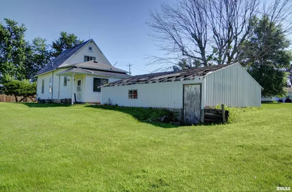 625 W WASHINGTON ST, Blandinsville, IL 61420