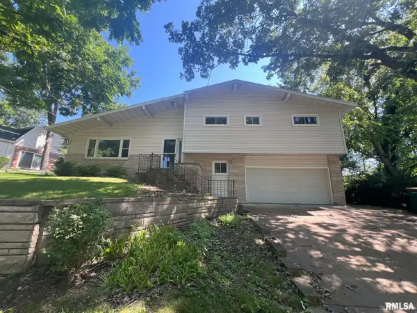 292 Jana RD, Macomb, IL 61455