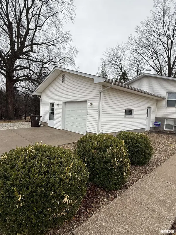224 N JEFFERSON ST, Astoria, IL 61501
