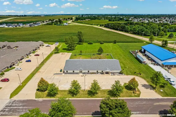 1221 INDEPENDENCE CT, Washington, IL 61571