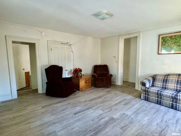 263 S 1ST AVE, Canton, IL 61520