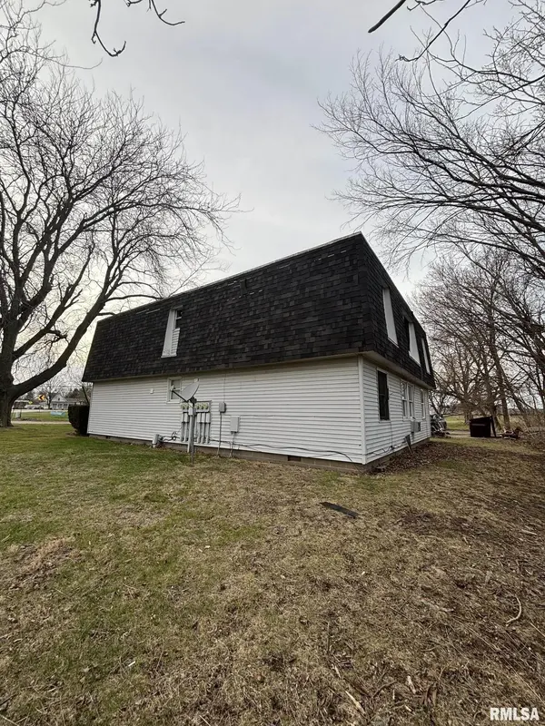 421 E KNOXVILLE ST, Brimfield, IL 61517