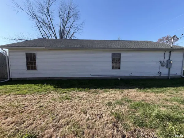 905 N GRANITE ST, Marion, IL 62959
