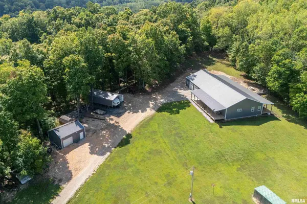 2196 Wilderness Retreat RD, Jonesboro, IL 62952