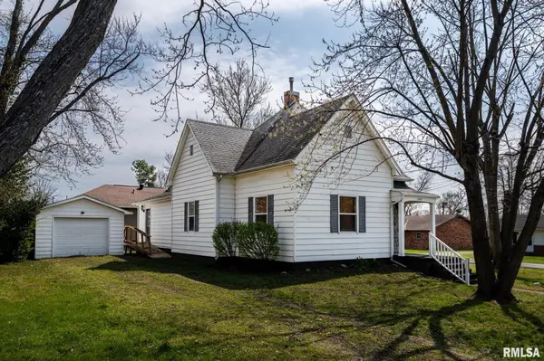 1003 N MONROE ST, Marion, IL 62959