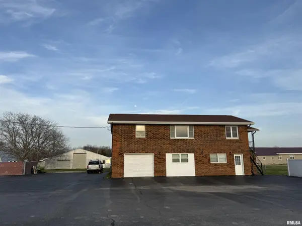 1225 S MAIN ST, Lewistown, IL 61542