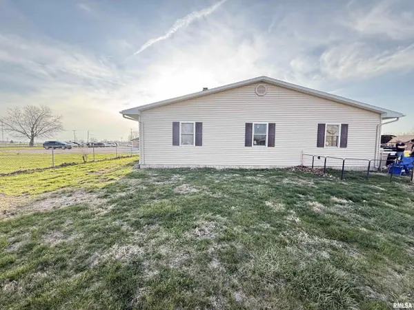 1225 S MAIN ST, Lewistown, IL 61542
