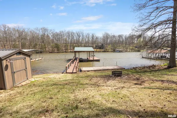 3030 Egyptian Hills DR, Creal Springs, IL 62922