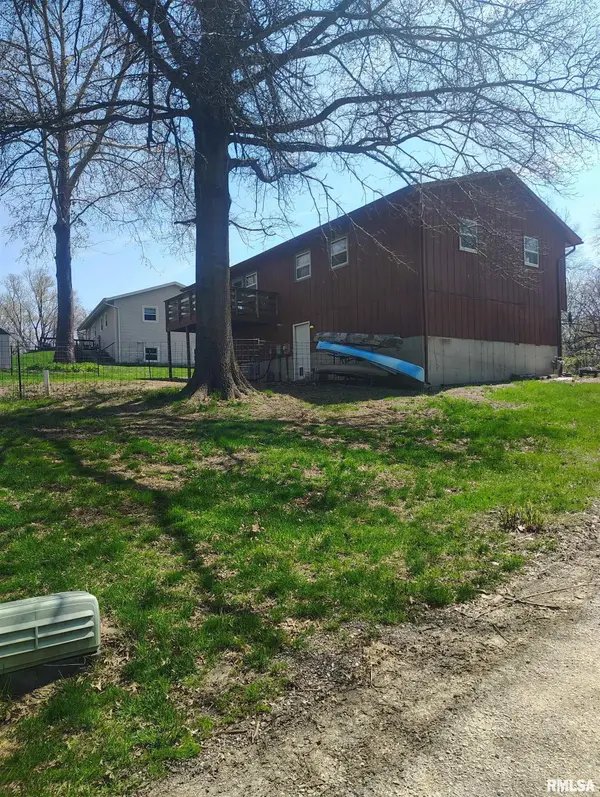 1824 RIVERVIEW DR, Macomb, IL 61455