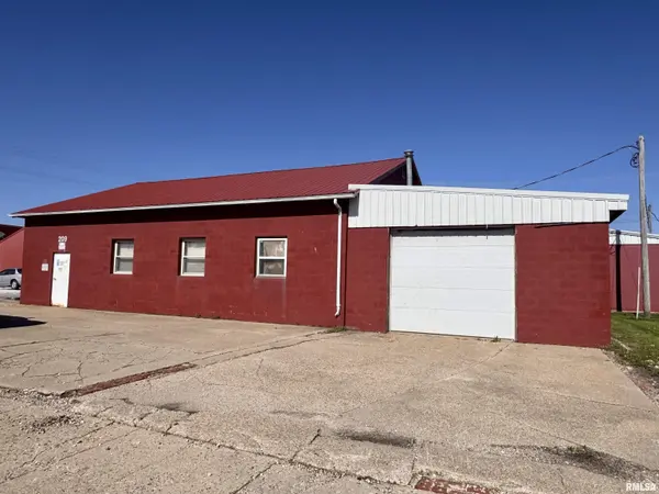 205 W MAIN ST, Bushnell, IL 61422