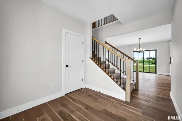 6501 W CALLAHAN CT, Edwards, IL 61528