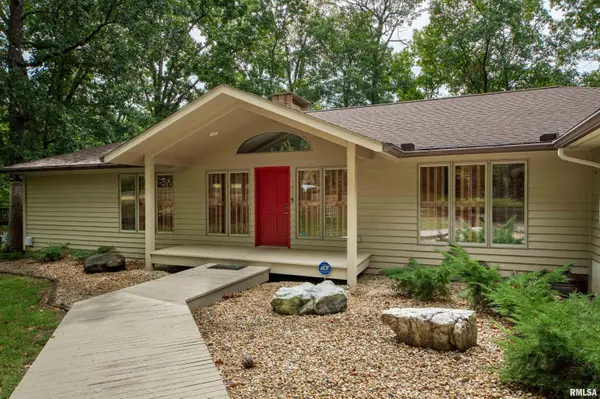 103 Loblolly LN, Carbondale, IL 62902