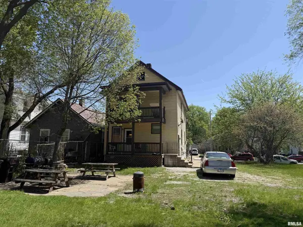1617 NE MONROE ST, Peoria, IL 61603