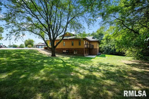 5113 N EXECUTIVE DR #Micro Suite 105A, Peoria, IL 61614