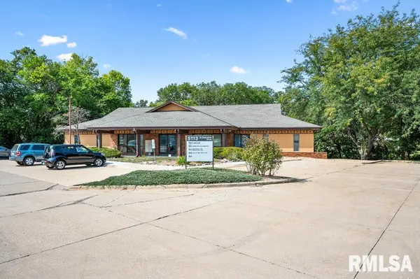 5113 N EXECUTIVE DR #Micro Suite 105B, Peoria, IL 61614