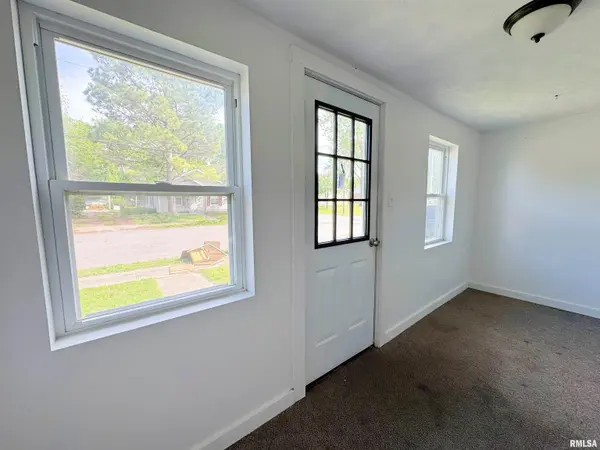 105 ELM ST, Zeigler, IL 62999