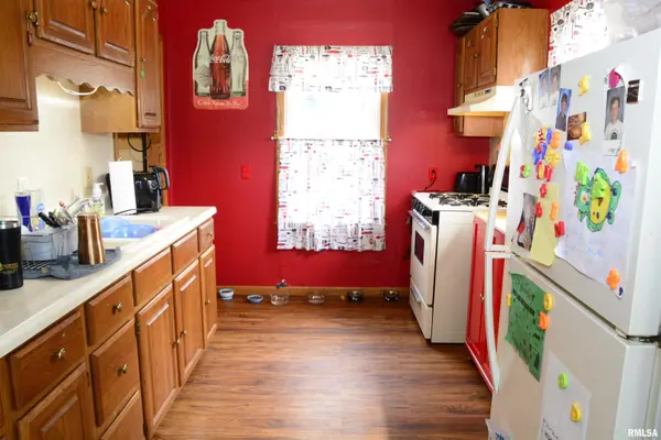 325 S WHITE ST, Macomb, IL 61455