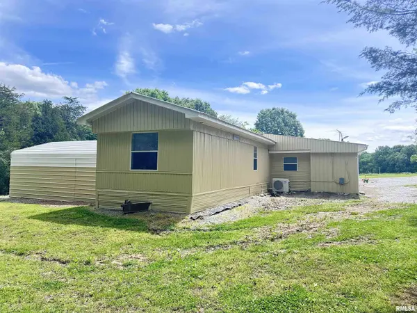 4615 Pleasant Grove RD, Buncombe, IL 62916