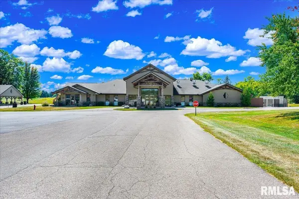 194 LAKEVIEW Road North, Dahinda, IL 61428
