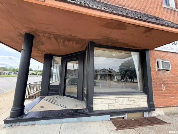 108 W VIENNA ST, Anna, IL 62906