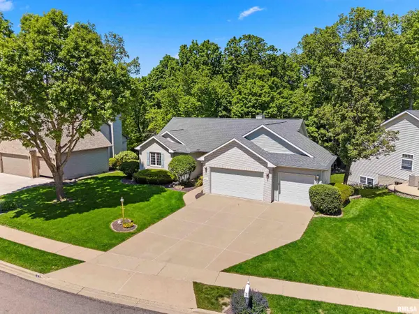 121 FAWN HAVEN DR, East Peoria, IL 61611