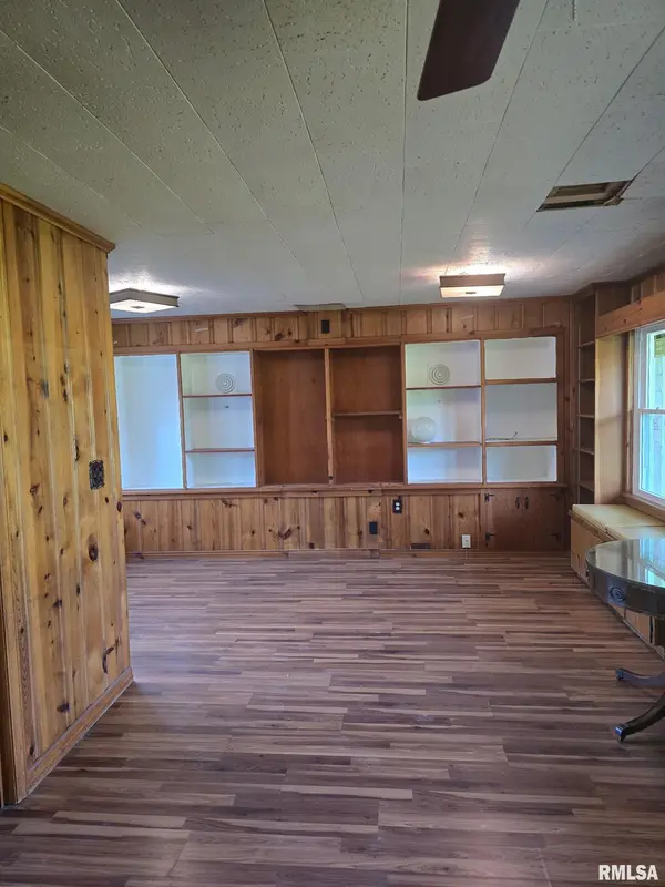 503 Bainbridge RD, Marion, IL 62959