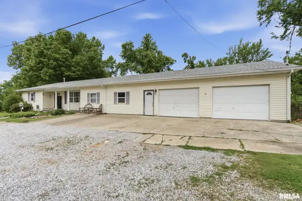 1830 KING ST, Eldorado, IL 62930