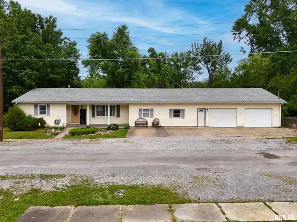 1830 KING ST, Eldorado, IL 62930