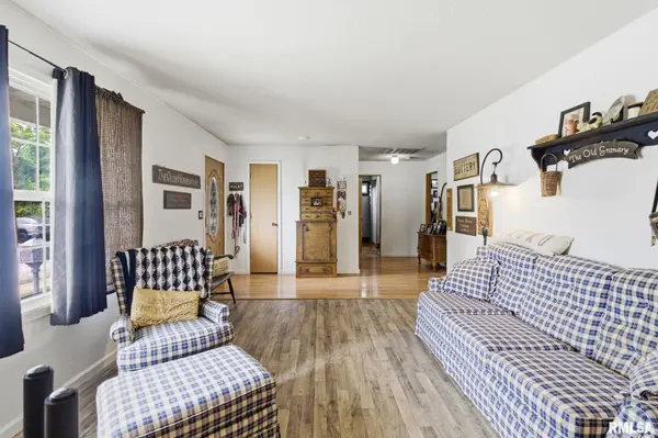 1830 KING ST, Eldorado, IL 62930