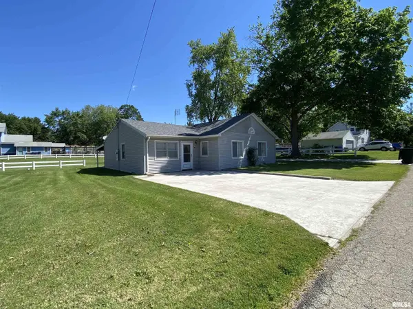 35 W BEECH ST, Canton, IL 61520
