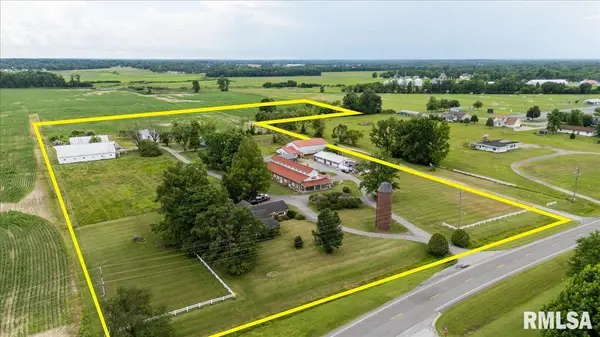 1807 E MAIN ST, Marion, IL 62959