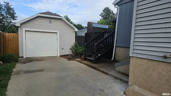 517 BAXTER CT, Canton, IL 61520