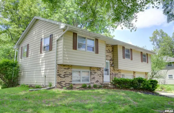 807 MEADOW DR, Macomb, IL 61455