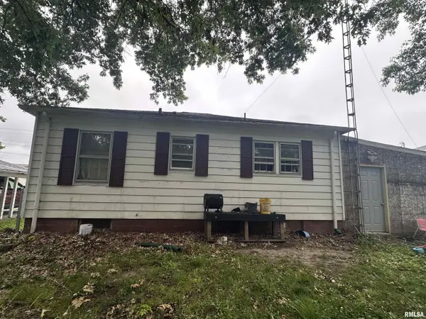 1914 ILLINOIS ST, Murphysboro, IL 62966