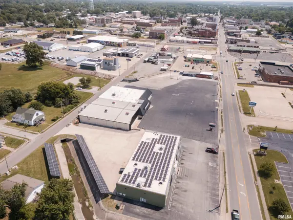 914 W MAIN ST, Marion, IL 62959
