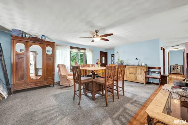 503 S WALNUT ST, Delavan, IL 61734