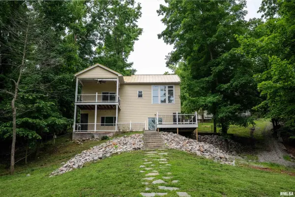 1415 S LAKESHORE DR, Goreville, IL 62939
