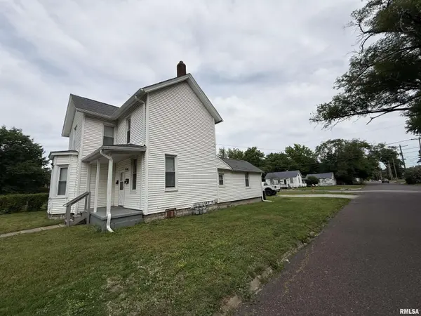 415 WILLOW ST, Pekin, IL 61554