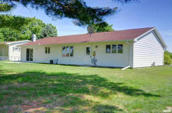 112 JAMES DR, Macomb, IL 61455