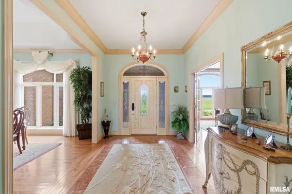 285 FAIRWAY DR, Harrisburg, IL 62946