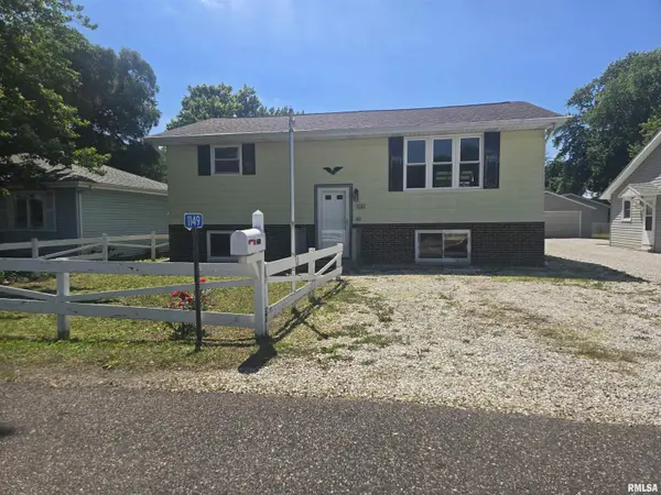 1149 PERRY ST, East Peoria, IL 61611