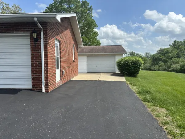208 HOLLY TER, Anna, IL 62906