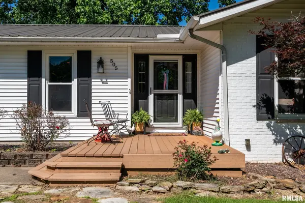 505 VICTOR LN, Carterville, IL 62918