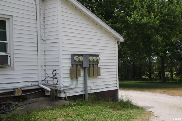 1688 STATE ST, Cazenovia, IL 61545