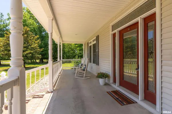 1609 SADDLEBROOK LN, Herrin, IL 62948