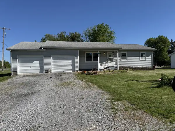 15 PECAN ST, Alto Pass, IL 62905