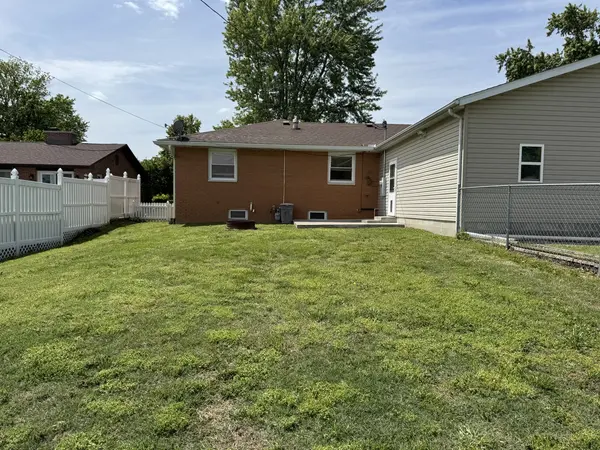 100 Belcher DR, Anna, IL 62906