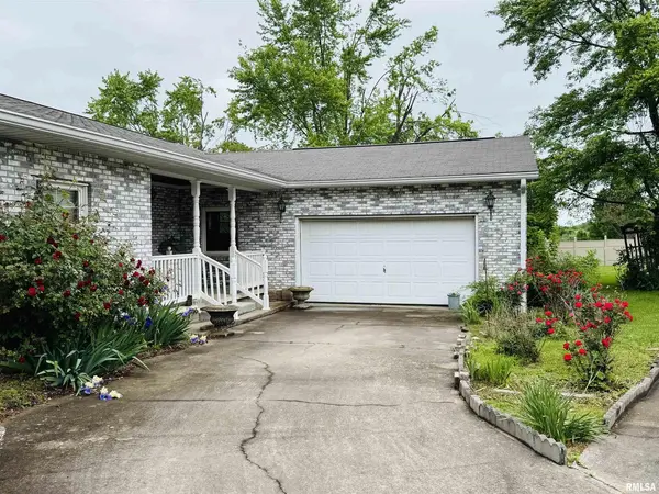111 Stork ST, Anna, IL 62906-0000